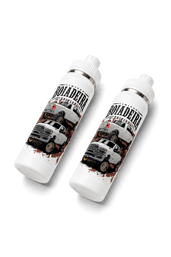 Duas Garrafas Térmicas T-Rex Lift Ram Boiadeira brancas 800ML posicionadas em ângulo