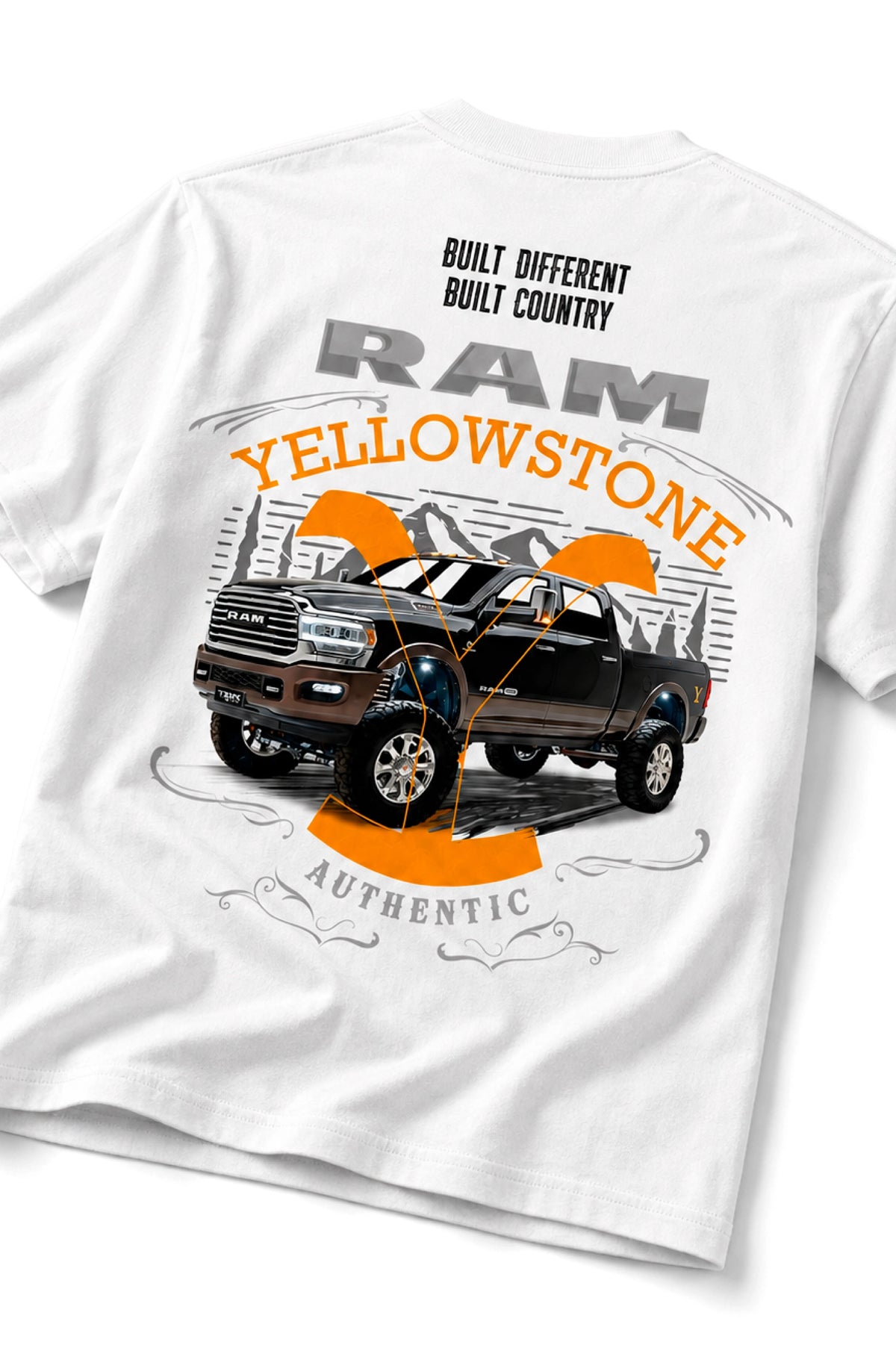 Detalhe em ângulo da estampa traseira da Camiseta T-Rex Lift Ram Yellowstone branca adulto