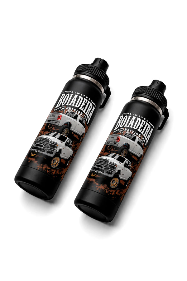 Duas Garrafas Térmicas T-Rex Lift Ram Boiadeira pretas 800ML posicionadas em ângulo